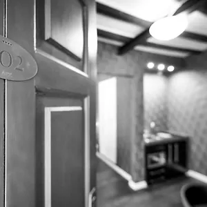 https://economy-class.italymilanhotels.net