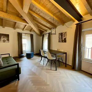 https://attico-con-altana-a-due-passi-da-piazza-grande.emilia-romagnahotels.net